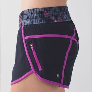 Lululemon Tracker Short III 4-Way Stretch Regal Plum Trim Sz 6 Rare 2015 Release